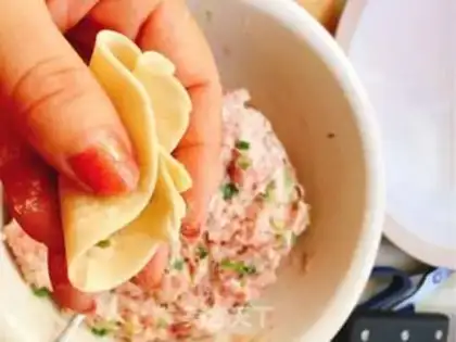 Make Puffed meat dumplings step 9