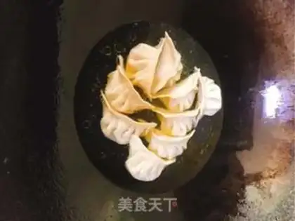 Make Puffed meat dumplings step 13