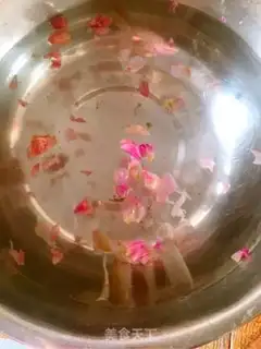 Make Rose ice powder step 3