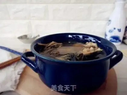 Make Piggy bone soup step 6