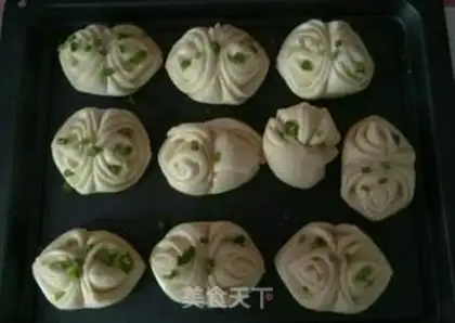 Make Onion rolls step 7