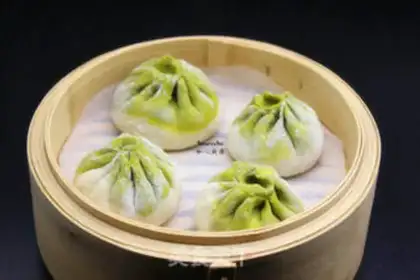 Make Spinach buns step 9