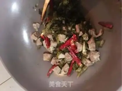 Make Old yogurt noodles step 5