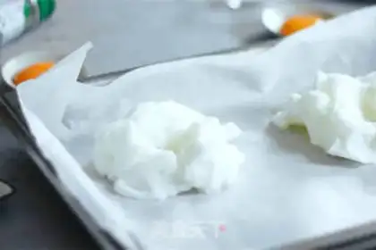 Make Cloud eggs step 3