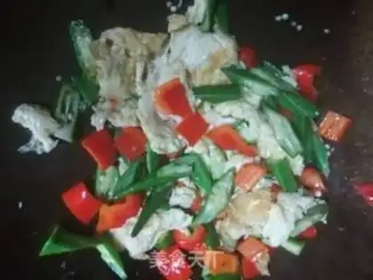 Make Autumn fried eggs step 6