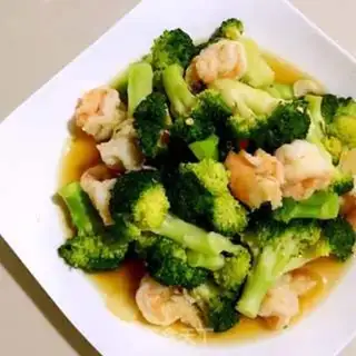 Make Shrimp balls with broccoli step 7