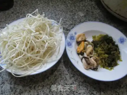 Make Snow pickle noodles step 0