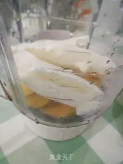 Make Summer mango shake step 1
