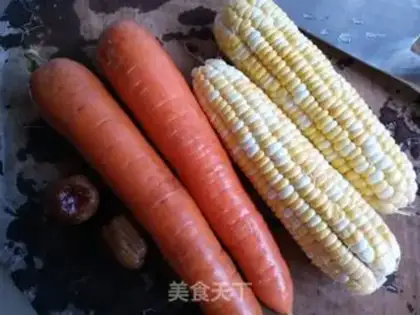 Make Corn carrot pigbone soup step 0