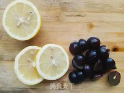 Make Fruit honey lemon tea step 1