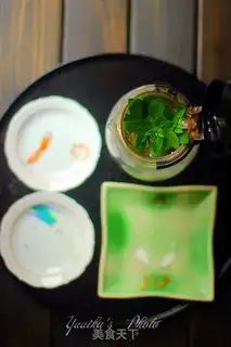 Make Moroccan mint tea step 2