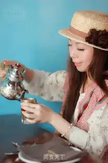 Make Moroccan mint tea step 5