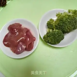 Make The broccoli gravy step 0