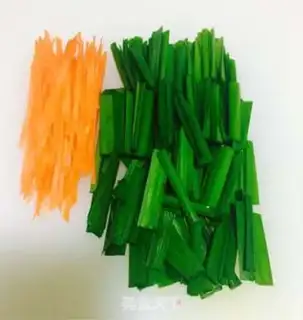 Make The green bean sprouts step 2