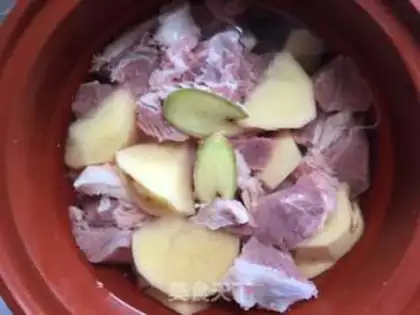 Make Lazy curry potato stew step 1