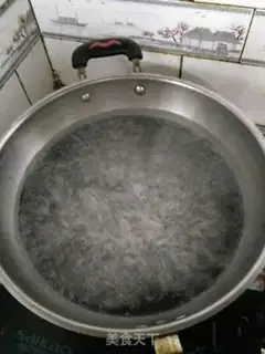 Make Spaghetti beans step 0