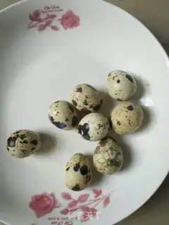 Make Pork holding eggs step 2