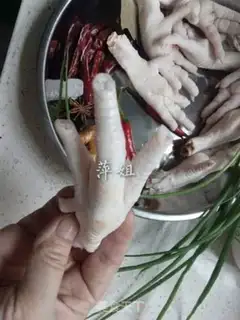 Make Hot chicken claws step 2