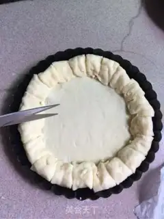 Make Beef cheesy pizza step 7
