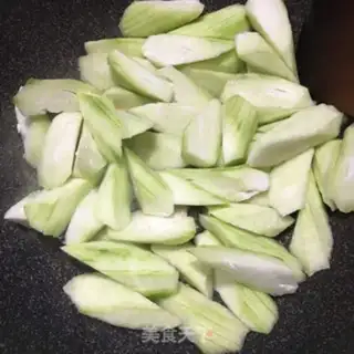 Make Garlic melon step 2