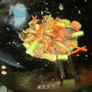 Make Cricket burrito step 7