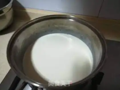 Make Tasty egg cream step 1