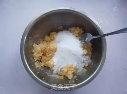 Make Coconut cranberry mooncake step 7