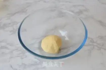 Make Corn tuna rolls step 2
