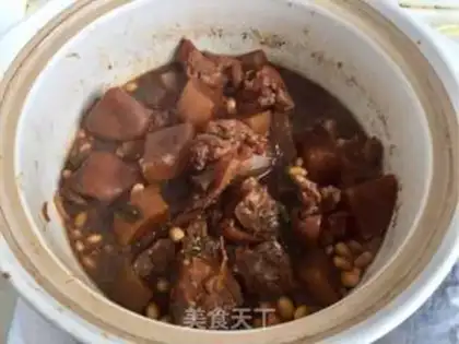 Make Bean radish and pig feet step 18