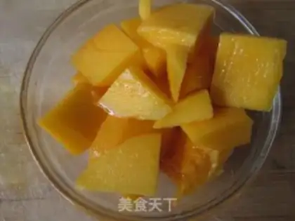 Make Mango Snowmen step 2