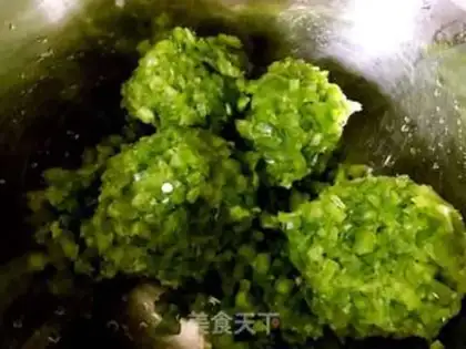 Make Pepper pork steam step 2