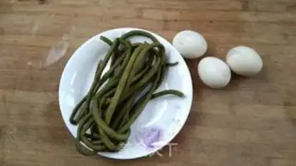 Make Sour-beans fried eggs step 6