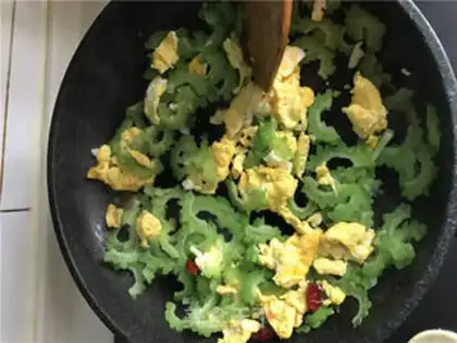 Make Scrambled duck eggs step 9