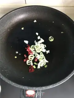 Make Bitter sausage fried eggs step 6