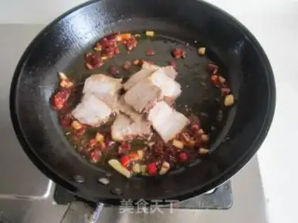 Make Pyramid chicken step 4