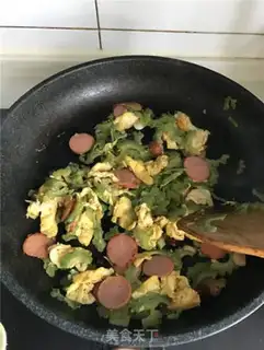 Make Bitter sausage fried eggs step 9