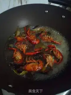 Make Spicy lobster step 4