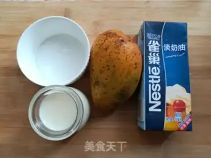 Make Yogurt mango ice cream step 1