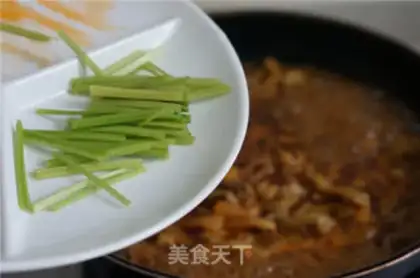Make Beef and carrot noodles step 6