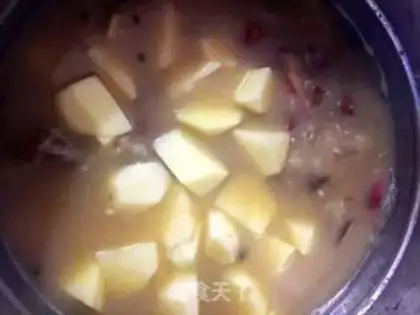Make Pig hoof potatoes step 8