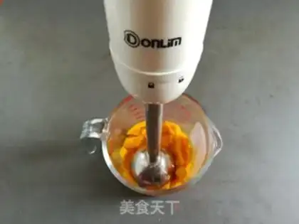 Make Yogurt mango ice cream step 3