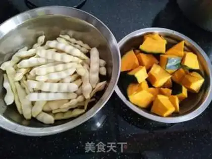 Make Pumpkin with soybeans step 0
