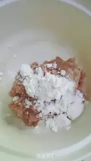 Make Microwave meatloaf soup step 0