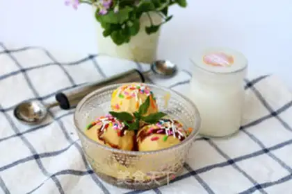 Make Yogurt mango ice cream step 17
