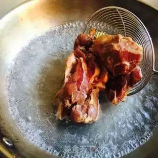 Make Sea Belt Lotus Bones soup step 5