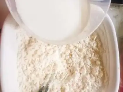 Make Porky crab bread step 1
