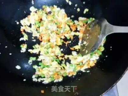 Make Curry, curry, egg and rice step 2