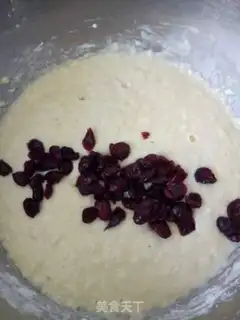 Make Wine and cranberry cake step 7