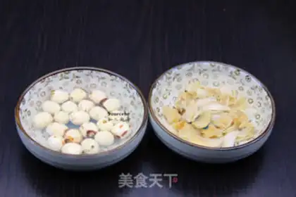 Make "Little-tree melon soup." step 1