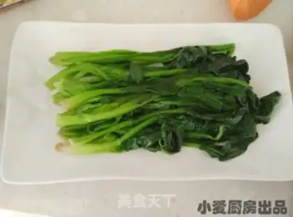 Make Spinach with mushroom sauce step 2